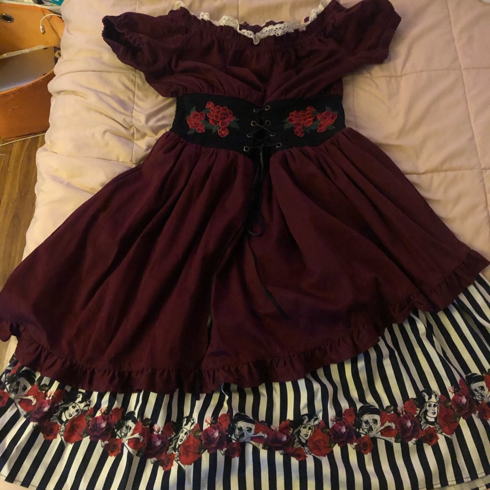 RETIRED Disneyland Dress Shop Pirates of the Caribbean 50’s Swing Dress